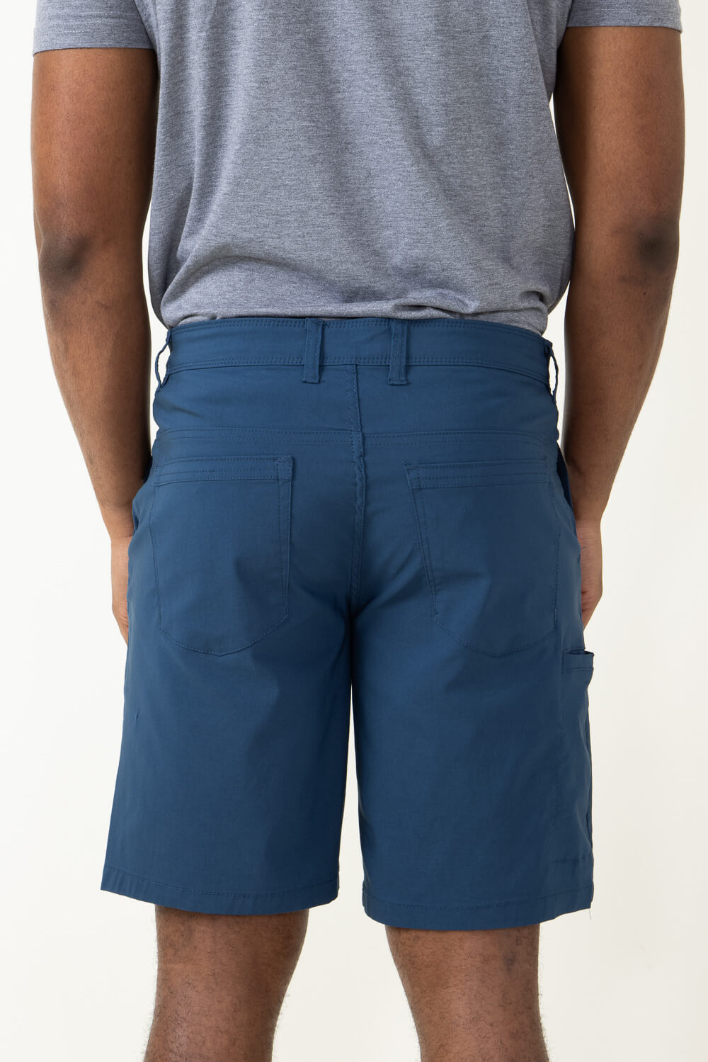 Copper & Oak Utility Flex Shorts for Men in Blue K2S608EV451ANCHORB