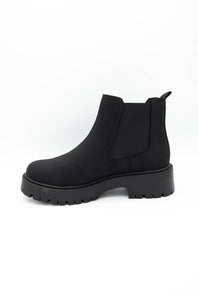 Soda Hamid Chelsea Ankle Booties for Women in Black