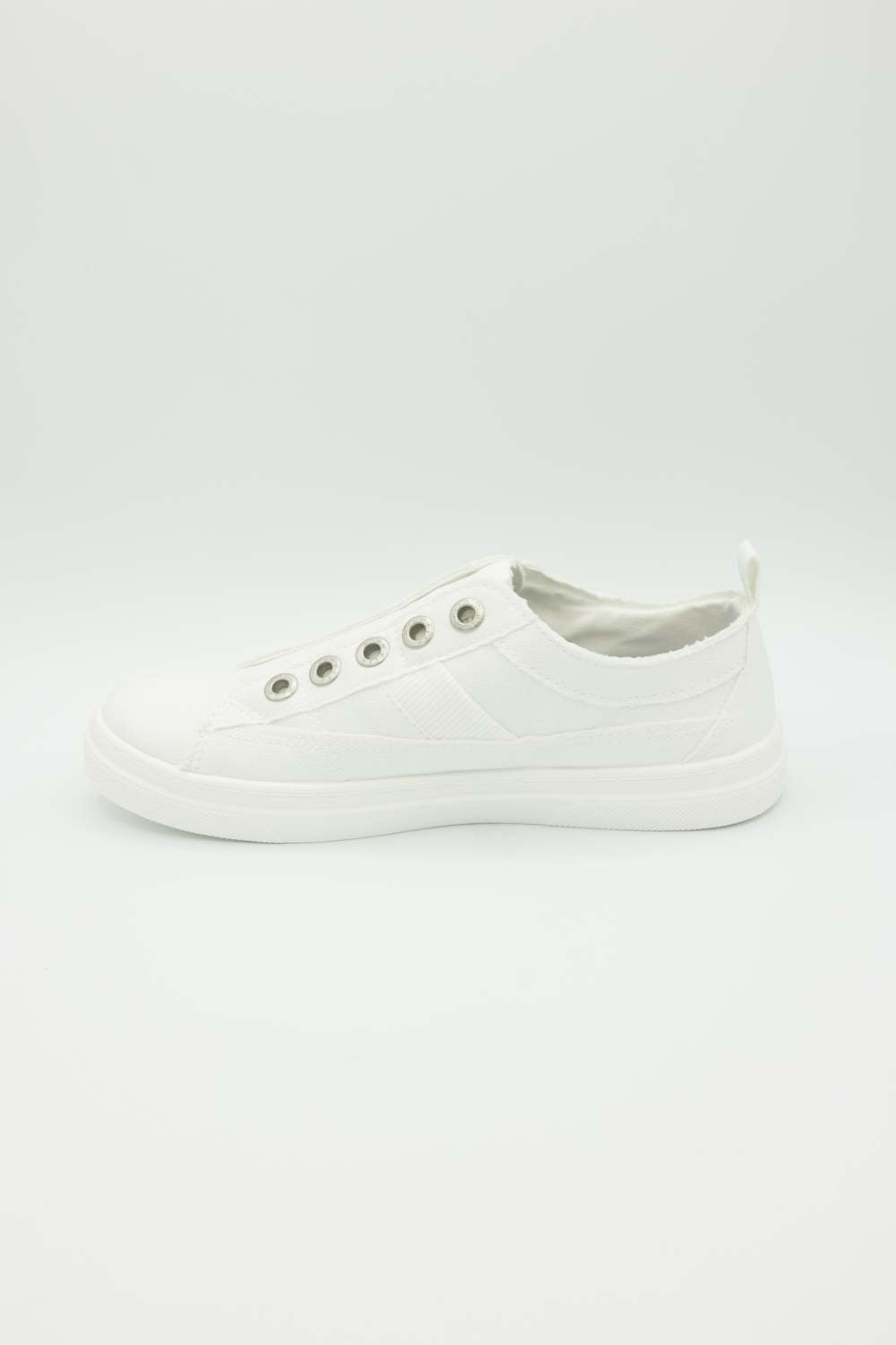 Blowfish Malibu Hangout Slip On Sneakers for Women in White | J8827F3-WHITE