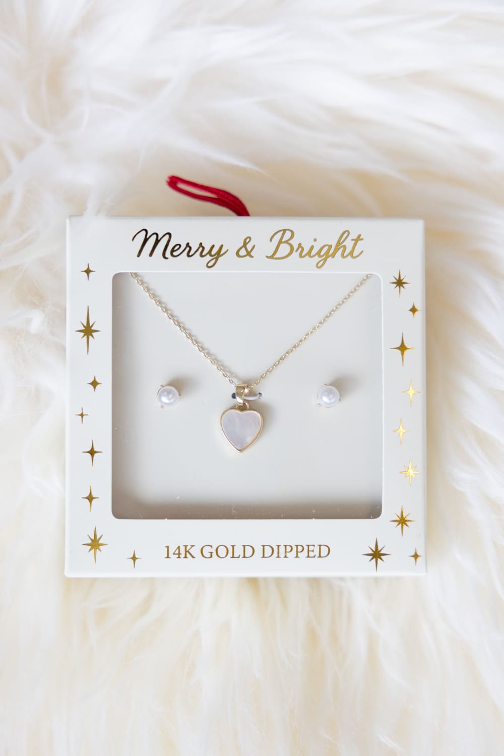004-KW-FASHION-CORP-HEART-NECKLACE-HOLIDAY-BOX-PEARL-EARRINGS-GOLD-DIPPED-SJS390005GLD
