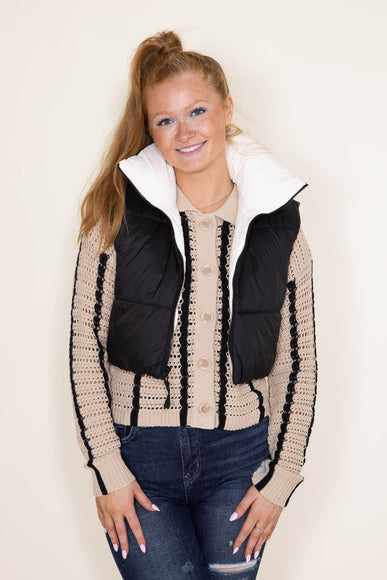 Love Tree Cropped Reversible Puffer Vest for Women in Black/White
