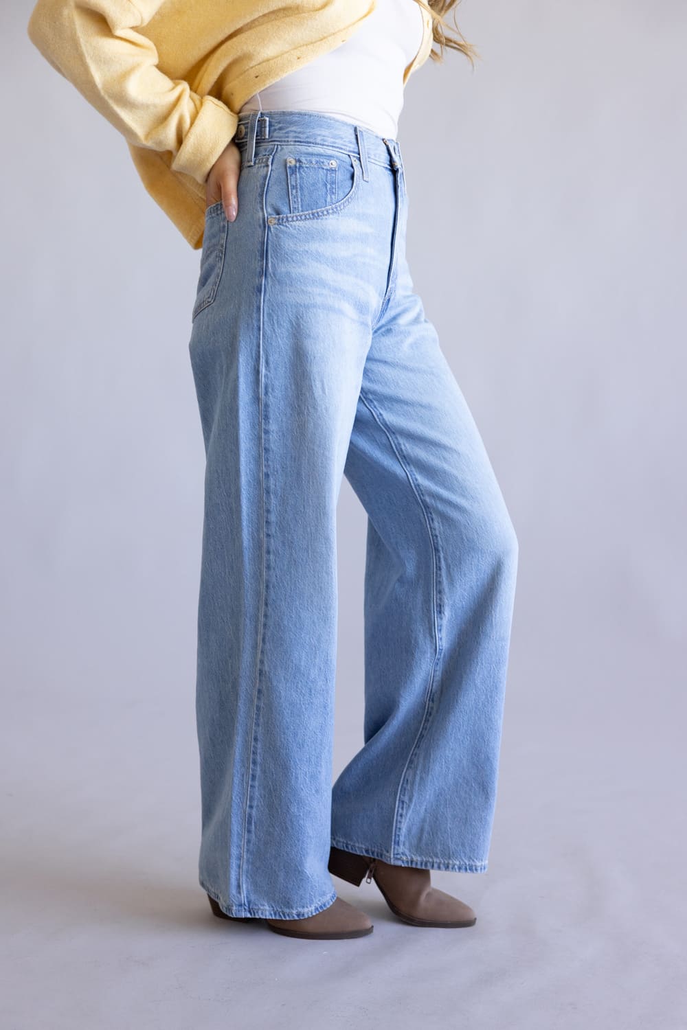 Levi’s High Rise Cinch Baggy Jeans for Women