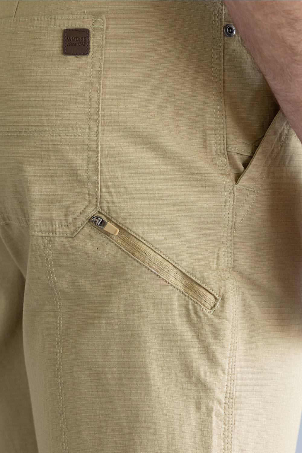 Weatherproof Vintage Ripstop Shorts for Men in Khaki 