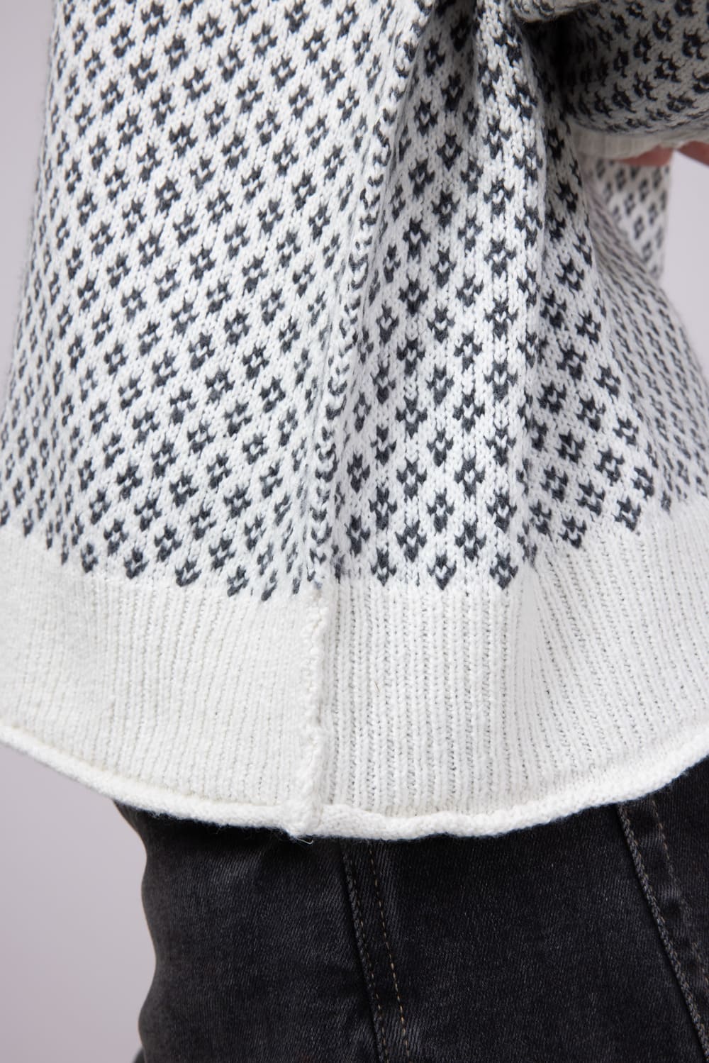 Textured Reglan Sleeve Sweater for Women in Charcoal