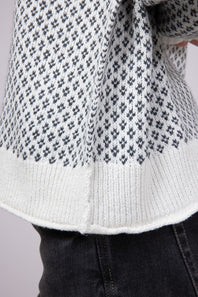 Textured Reglan Sleeve Sweater for Women in Charcoal