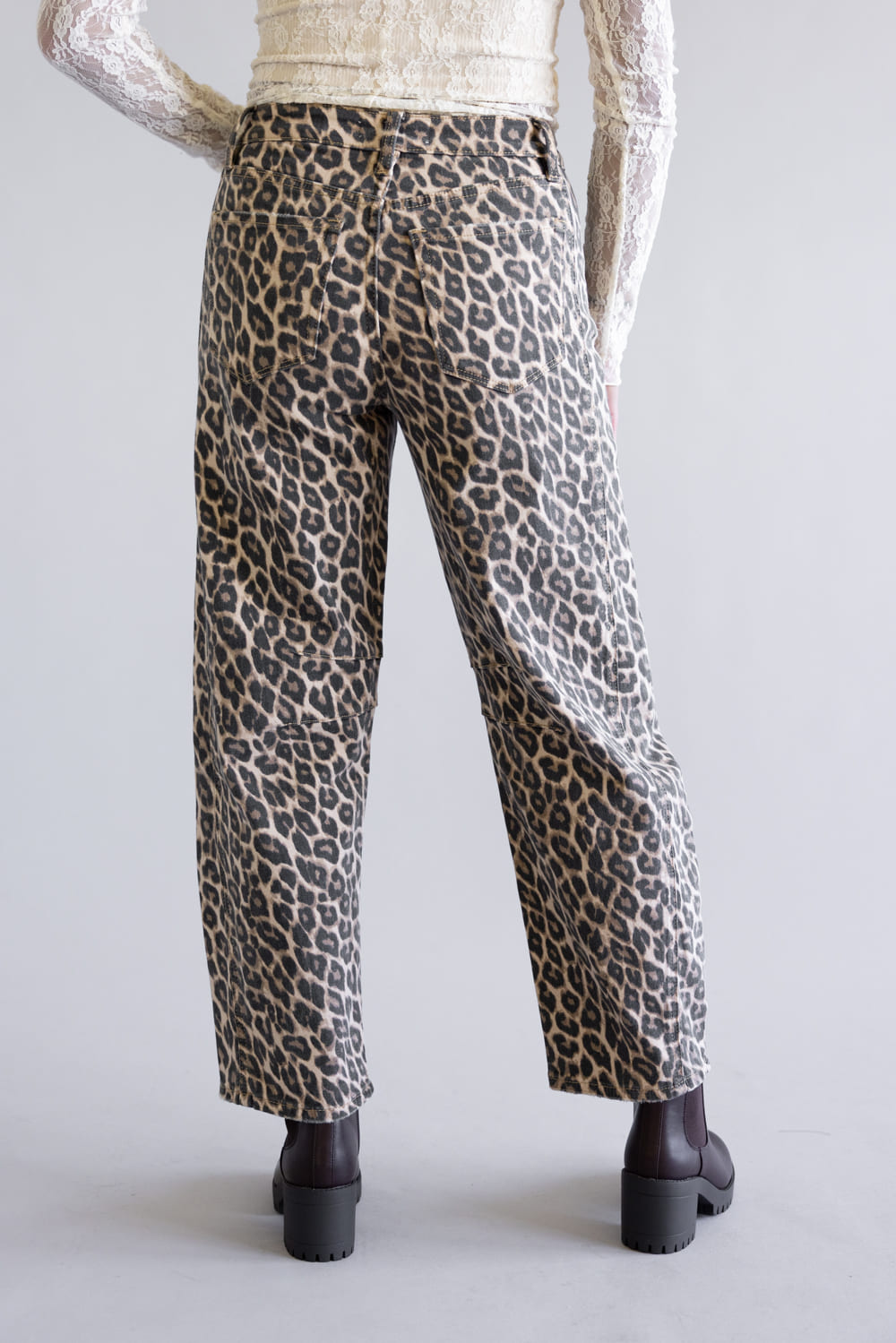 Vervet High Rise Barrel Cut Jeans for Women in Leopard