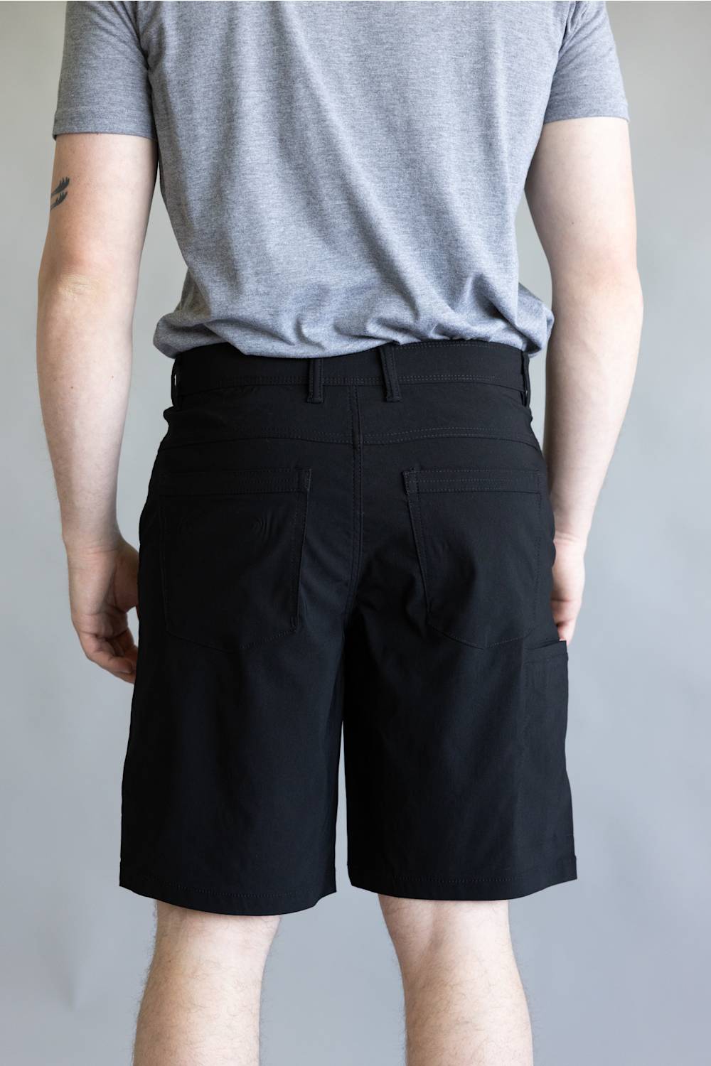 Weatherproof Vintage 9.5" Tech Utility Shorts for Men in Black
