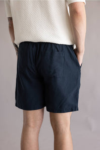 Weatherproof Vintage Linen Shorts for Men in Navy