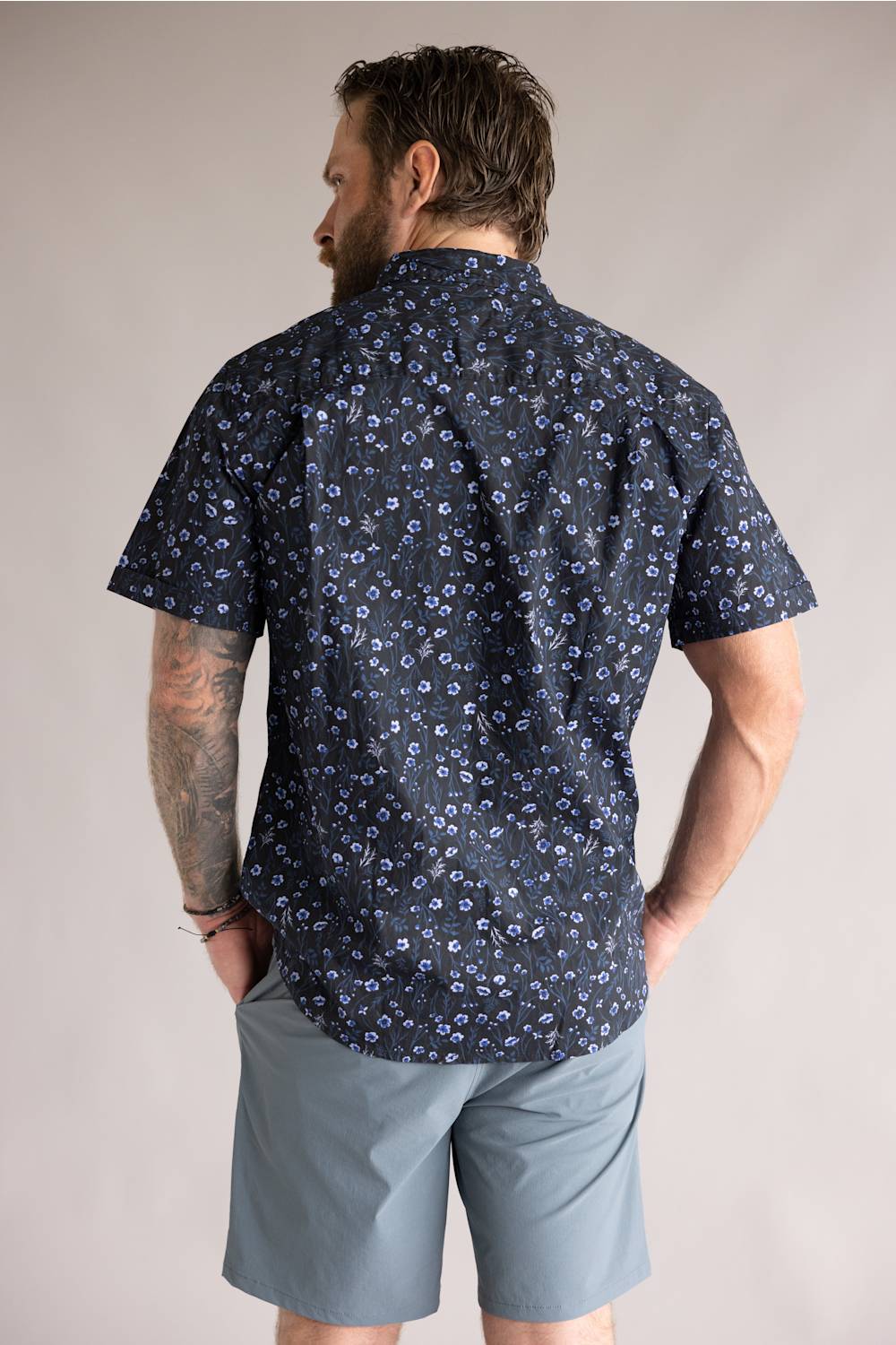 Weatherproof Vintage Poplin Button Up Shirt for Men in Poseidon Blue