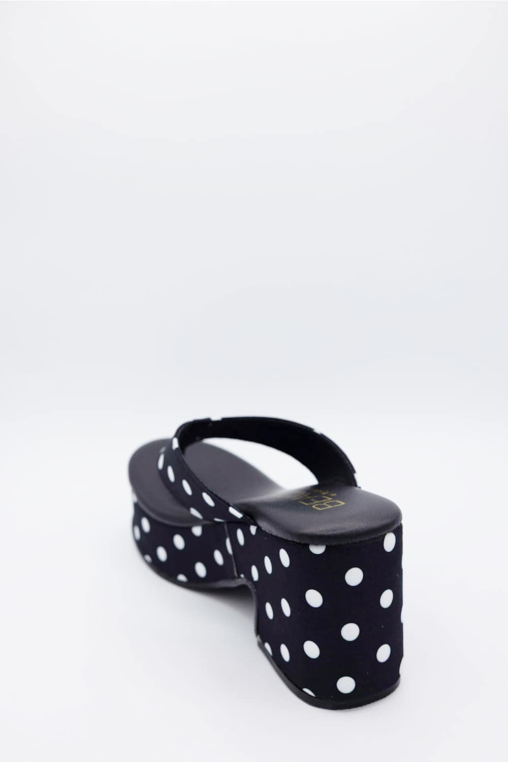 Beach by Matisse Bonnie Platform Sandals for Women in Black/White