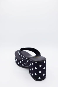 Beach by Matisse Bonnie Platform Sandals for Women in Black/White