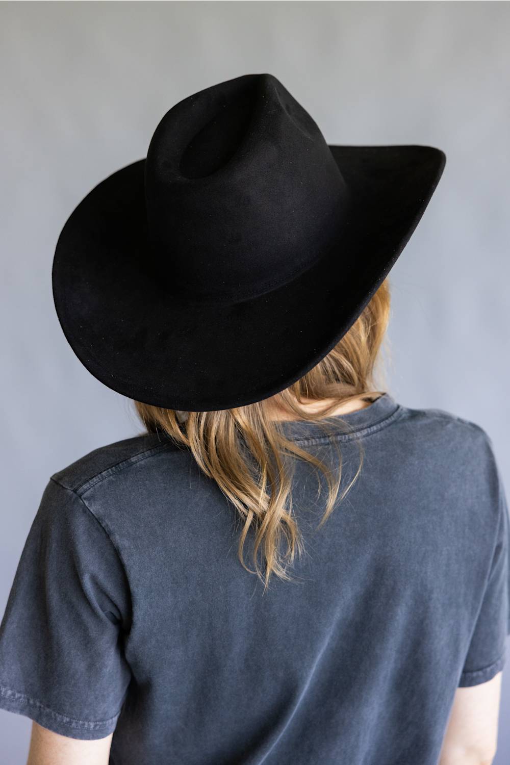 Suede Cowboy Hat in Black