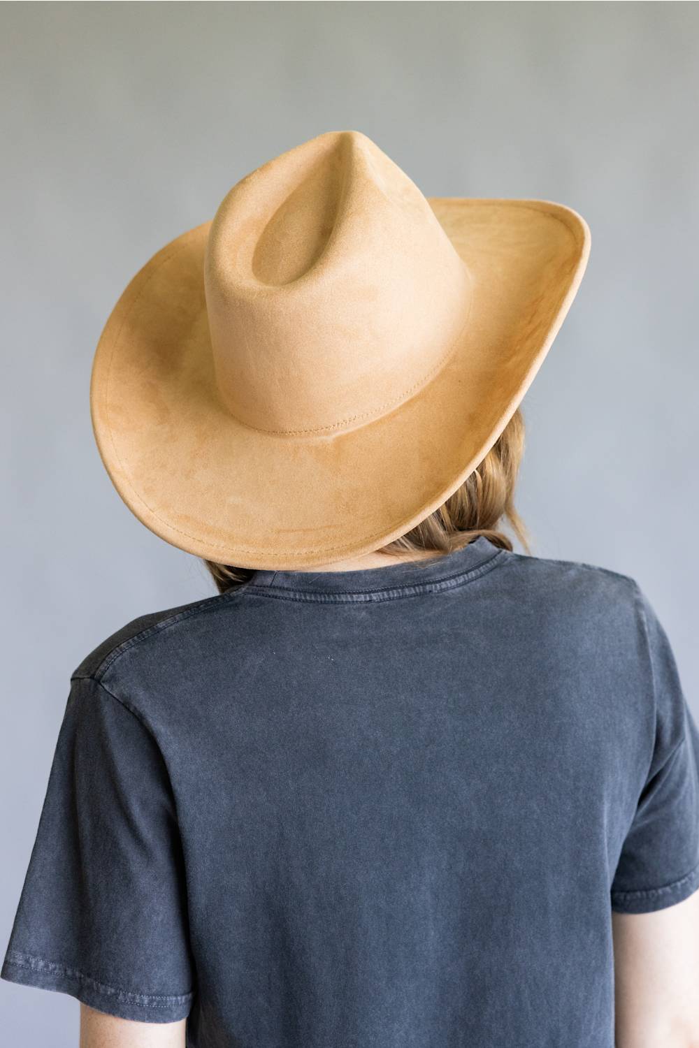 Suede Cowboy Hat in Camel