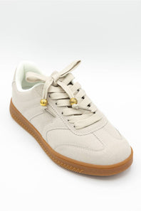 suede sneaker