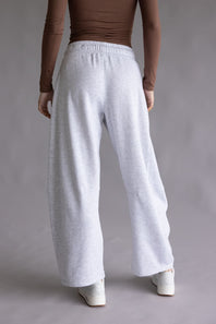 Baggy Barrel Fleece Sweatpants for Women in Ice Grey