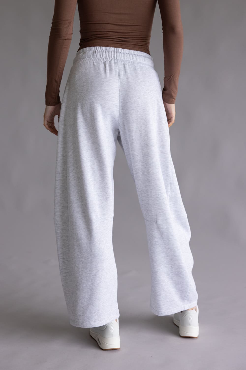 Baggy Barrel Fleece Sweatpants for Women in Ice Grey