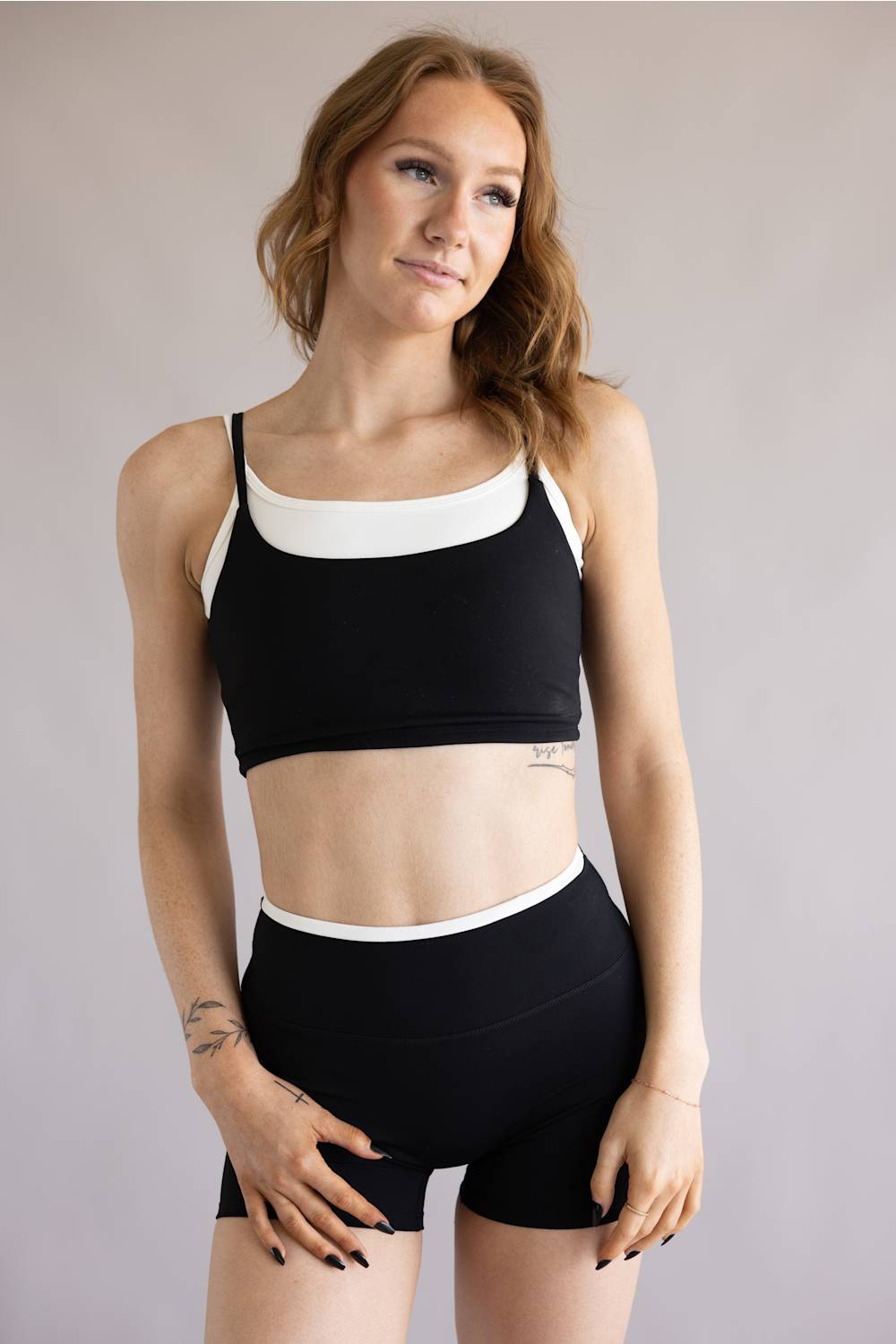 Double Layer Sports Tank Top for Women in Black/White