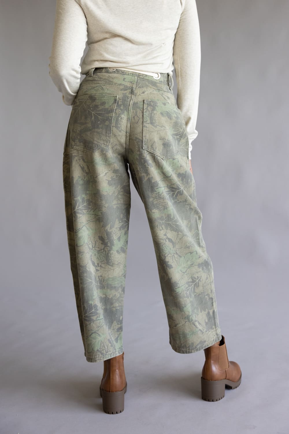 Drawstring Camo Leaf Barrel Jeans for Women in Green