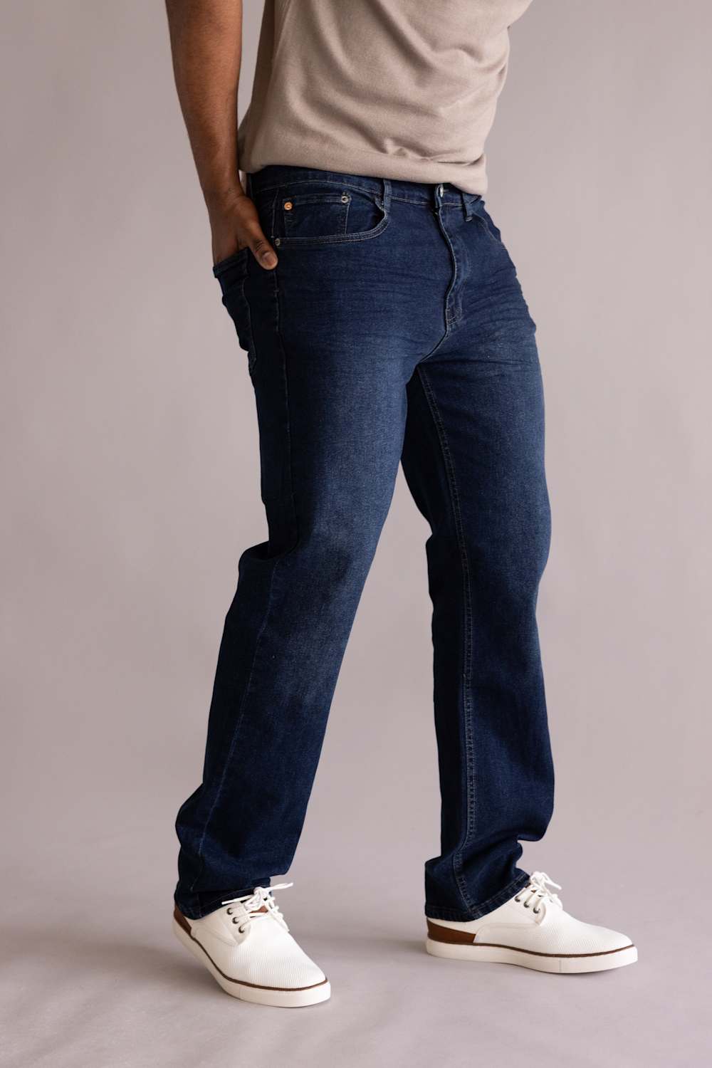 Weatherproof Vintage Straight Jeans in Harbor Rinse – Glik's