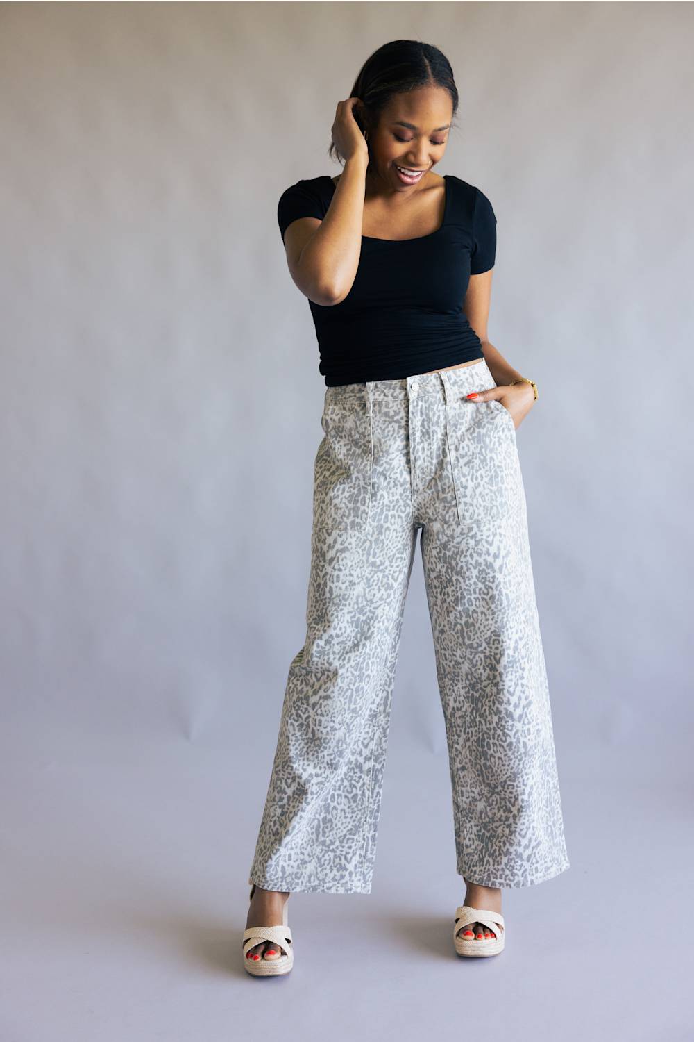 Vervet High Rise Baggy Wide Jeans for Women in Leopard