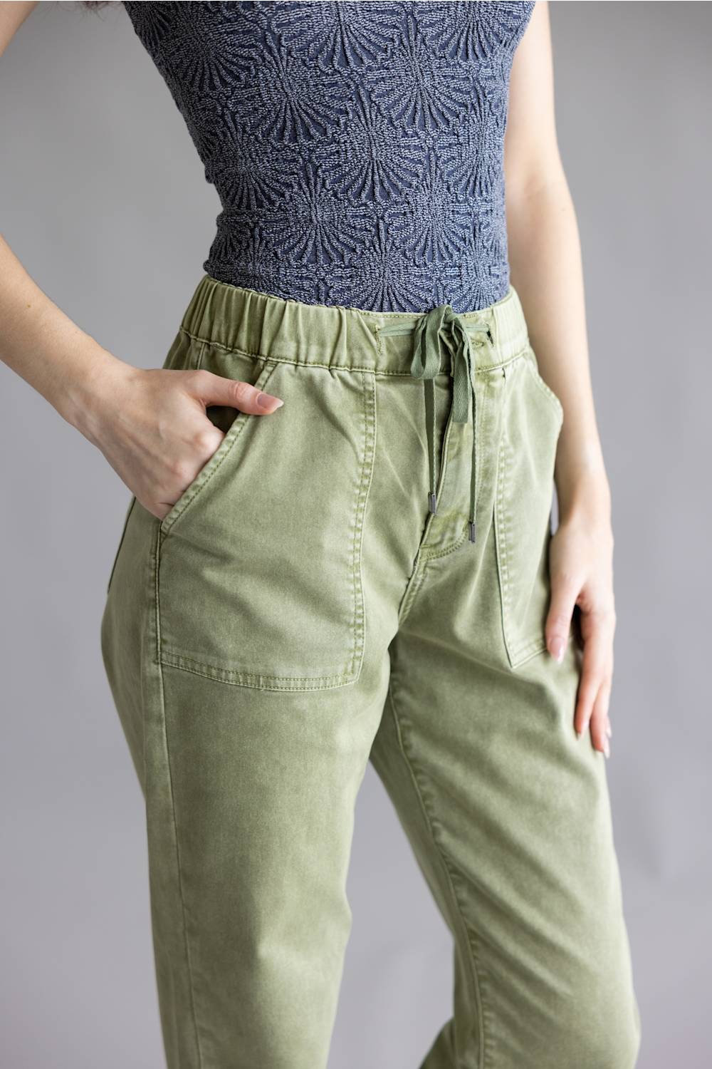 Mica Cropped Jogger Pants for Women in Olive | MDP-G3164AG-HROLIVE