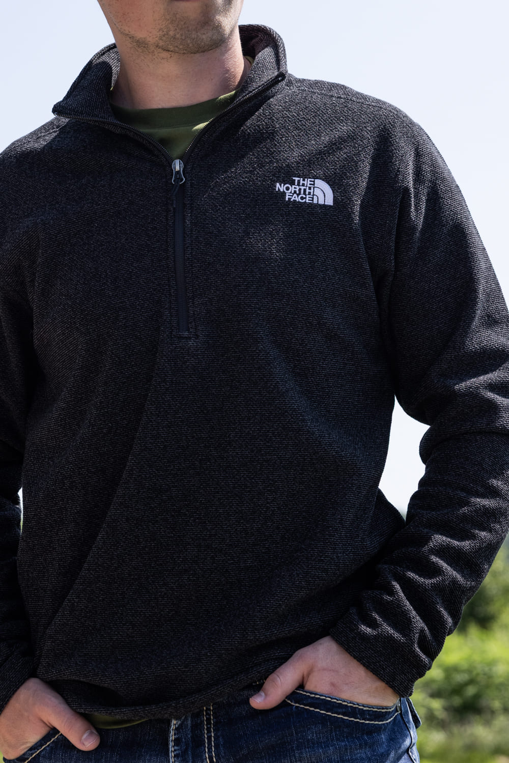 The North Face Textured Cap Rock Quarter Zip for Men in Black Heather