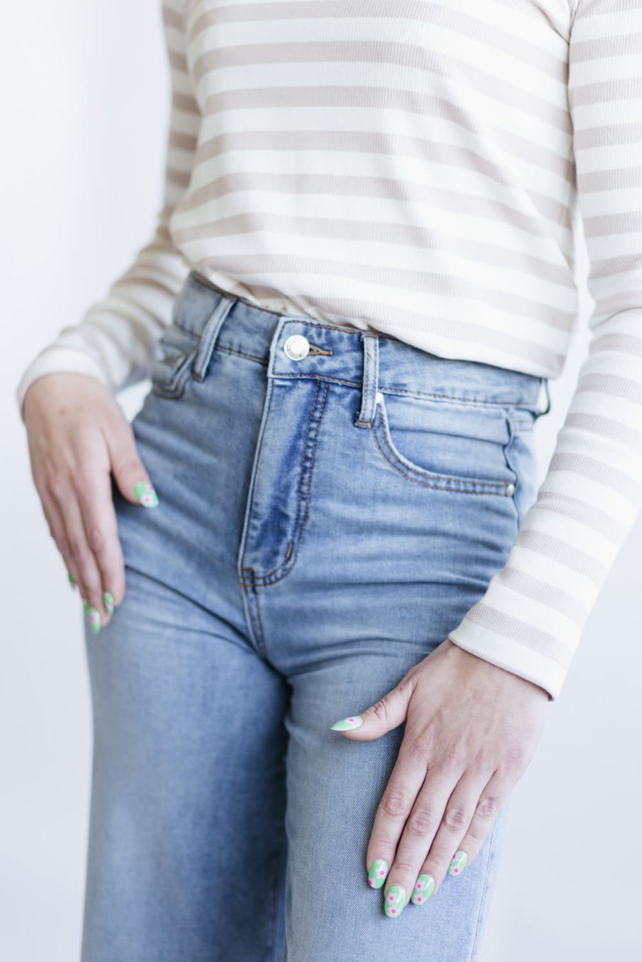Align™ High-Rise Pant with Pockets 25