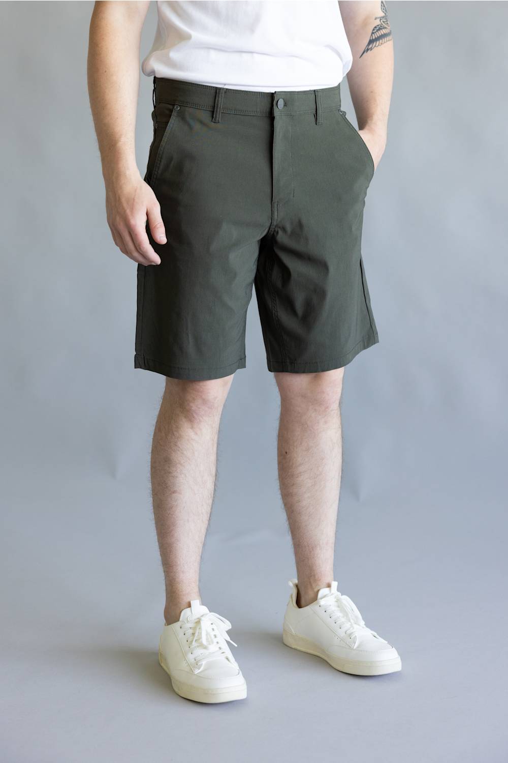 Weatherproof Vintage 9.5" Tech Utility Shorts for Men in Olive