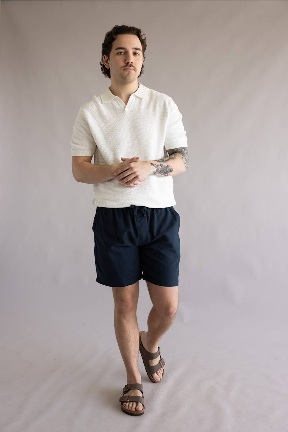 Weatherproof Vintage Linen Shorts for Men in Navy