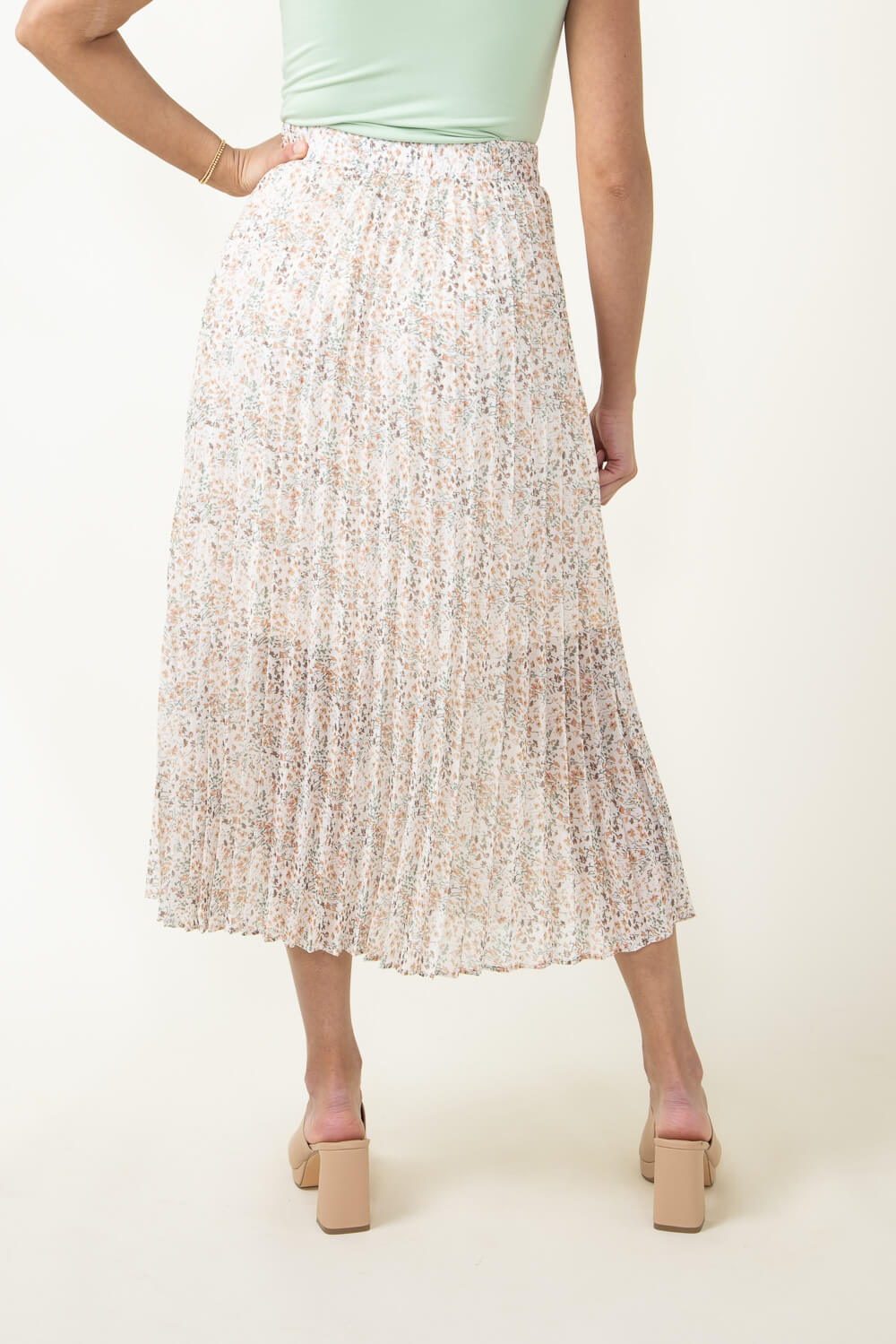 Wishlist Floral Pleated Midi Skirt for Women in Cream | WL22-6585-CREA ...