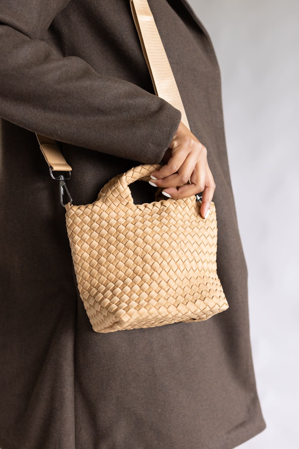 Woven Crossbody Bucket Purse for Women in Camel | KDC-TB-30