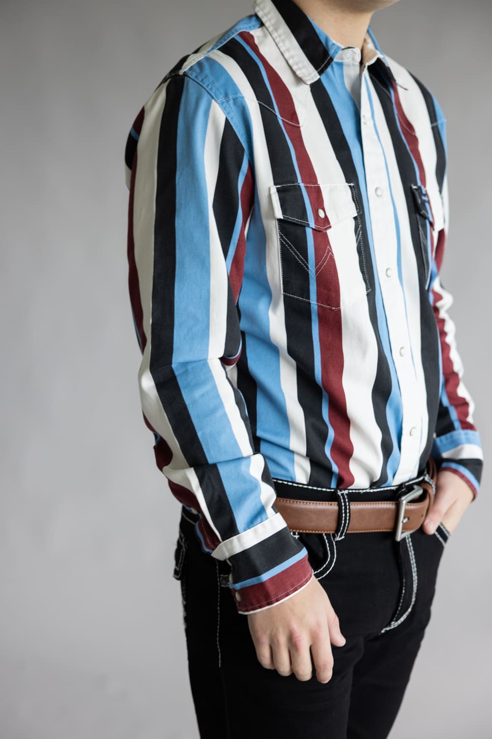 Wrangler Brushpopper Snap Workshirt for Men in Blue/Blue Raspberry