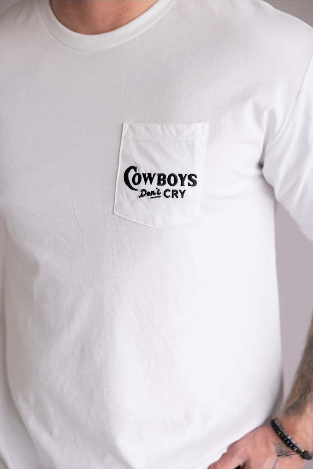  Sendero Provisions Co. Cowboys Don’t Cry T-Shirt for Men in Vintage White