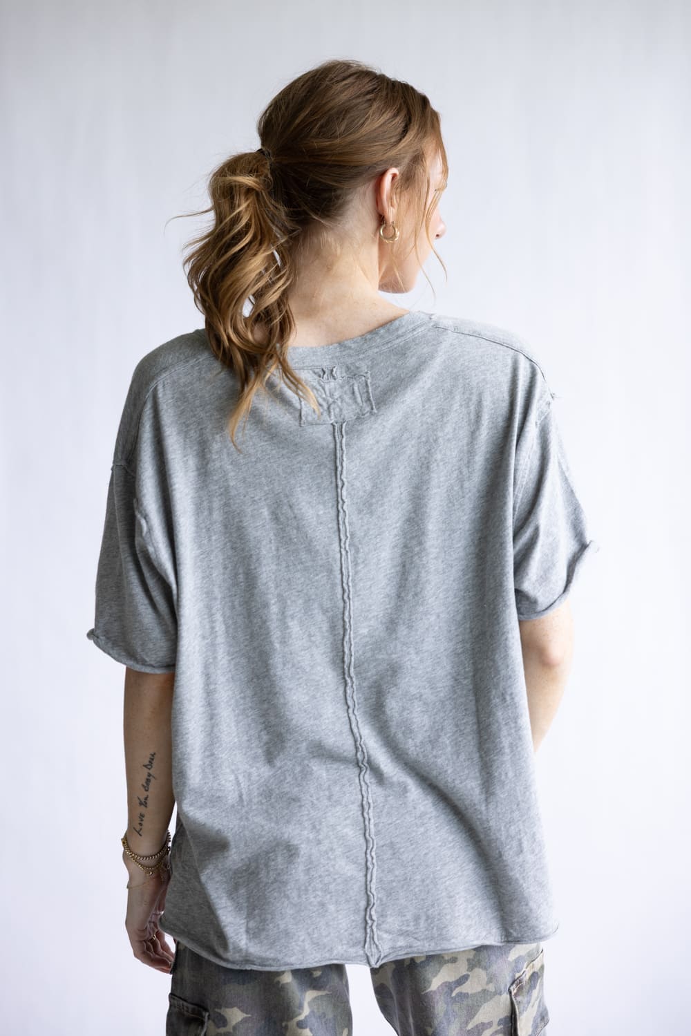 Haut FREE PEOPLE We The Free Taille XS - Gris, Manches Longues Avec Thumbholes, Occasion Très Bon état