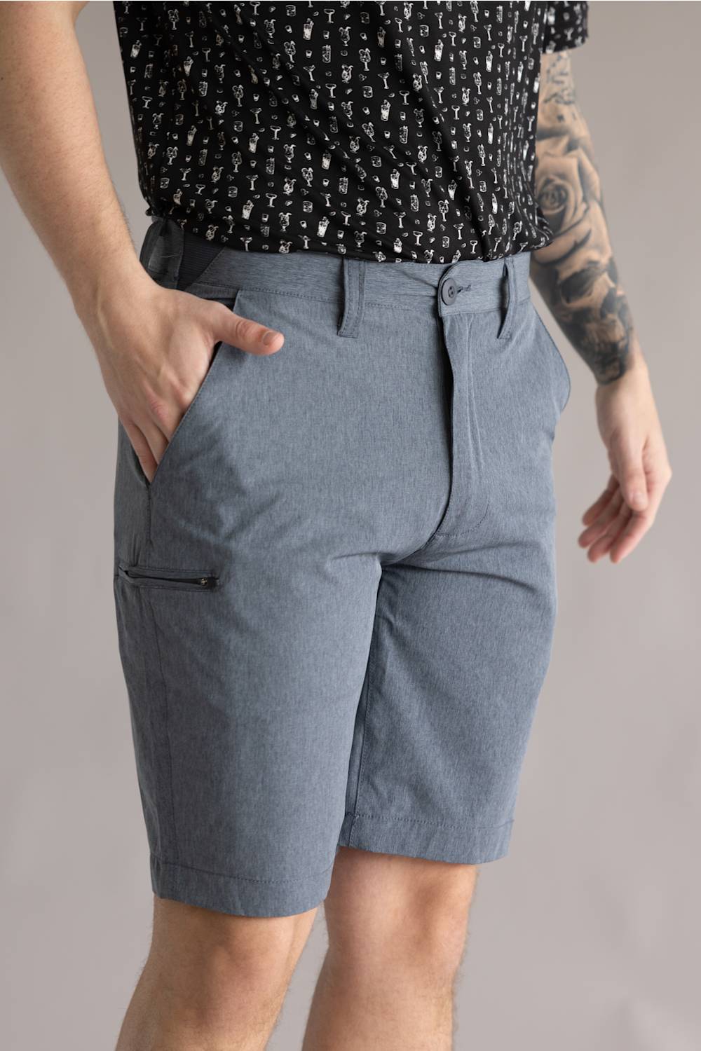 Hallstatt 10 Cationic Stretch Cargo Shorts for Men in Dark Grey