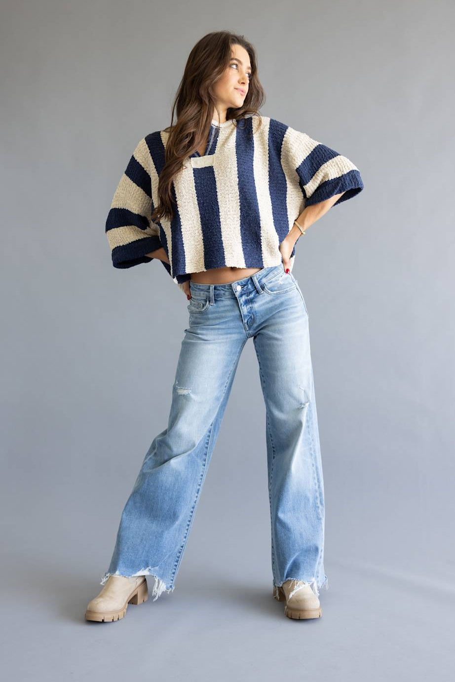 Illa Illa Vertical Stripe Quarter Sleeve Top for Women in Navy