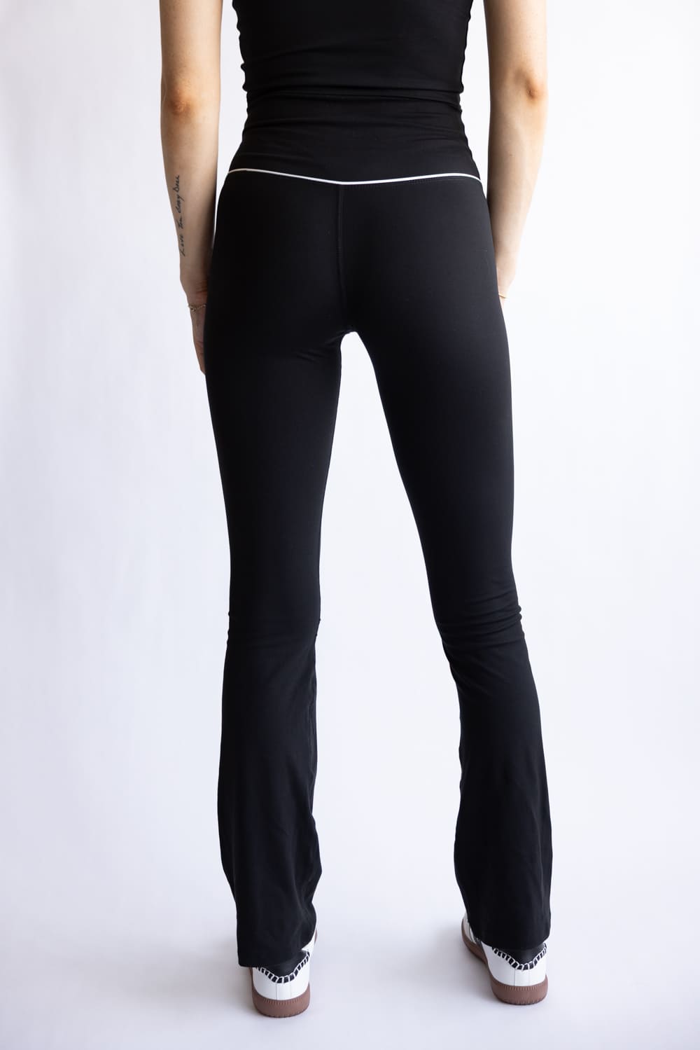 Love Tree Piping Detail Flare Leggings for Women in Black