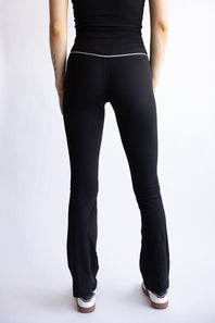 Love Tree Piping Detail Flare Leggings for Women in Black