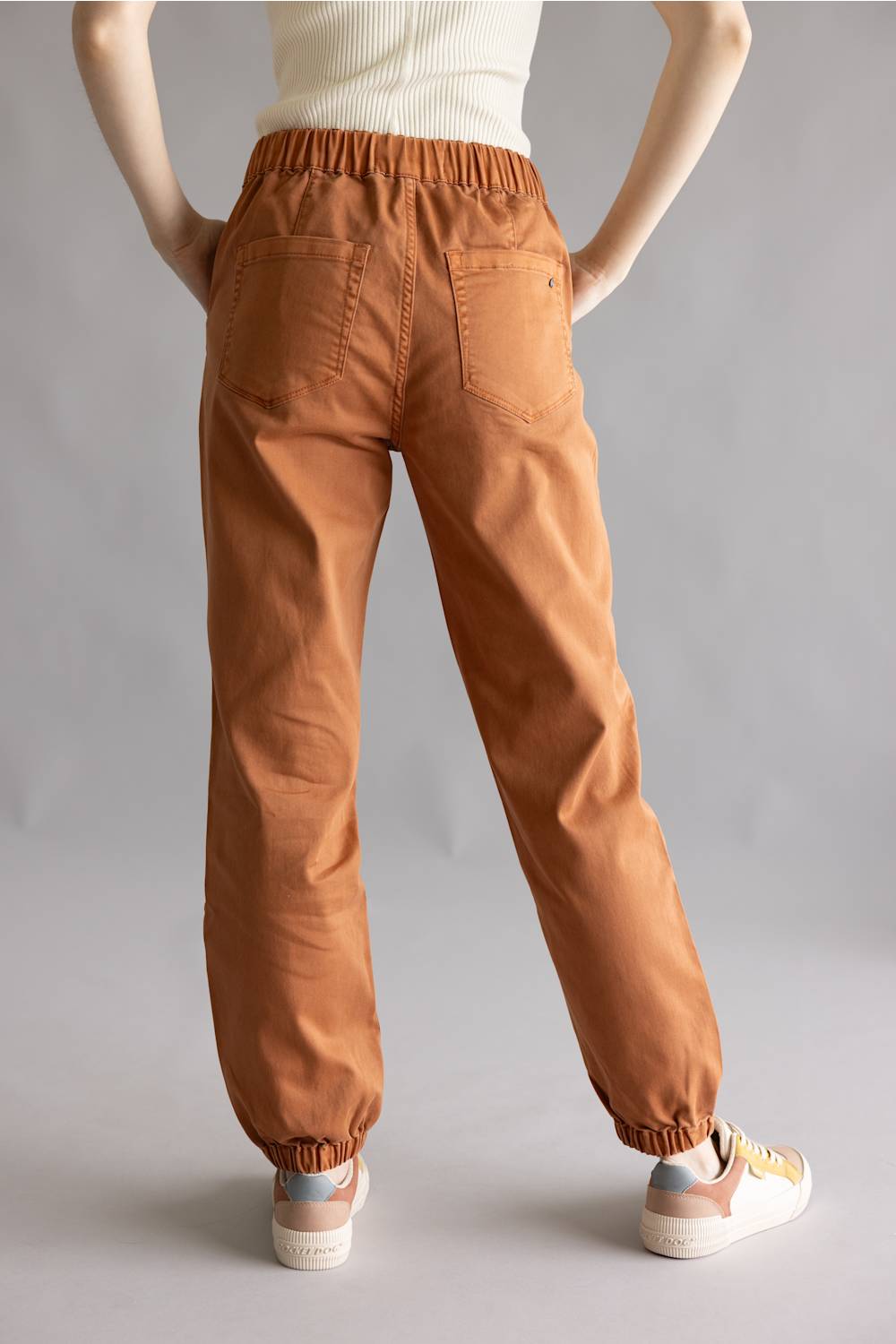Mica Cropped Jogger Pants for Women in Clay