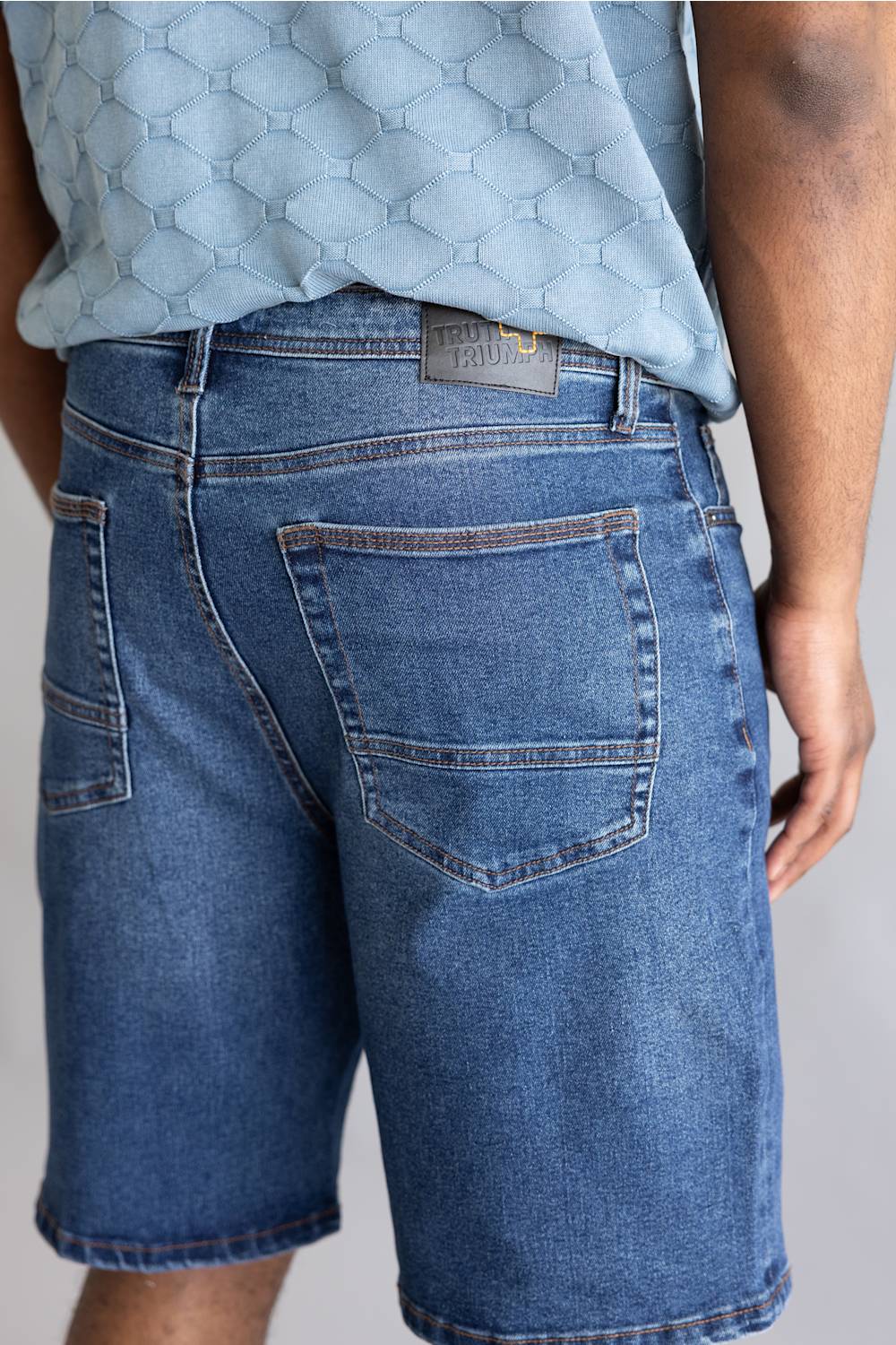Truth + Triumph 10” Dark Wash Denim Shorts for Men | TA33008JL32