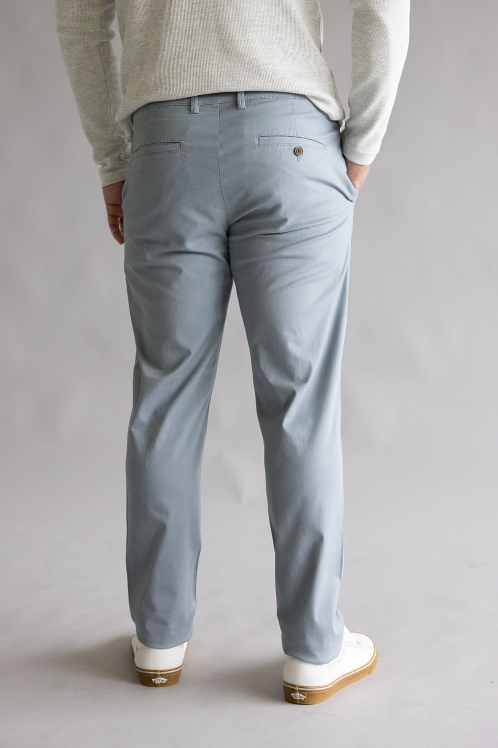 てるカリーニョ Weatherproof Vintage Leader Chino Pants for Men in Sea Wind
