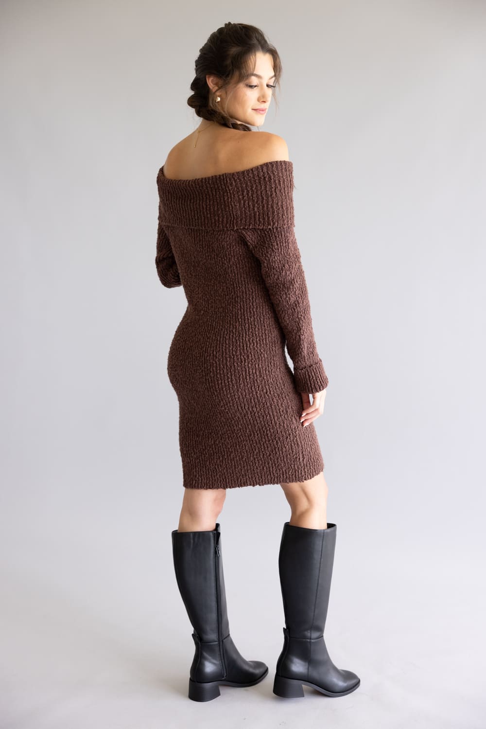 Illa Illa Off The Shoulder Knit Sweater Dress for Women in Brown
