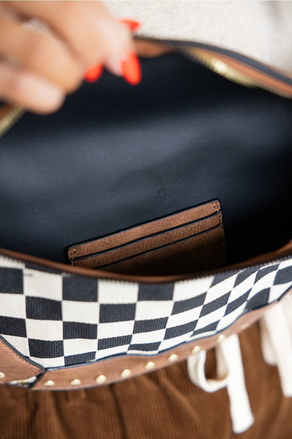 KW Fashion Checkered Crossbody Bag for Women in Brown