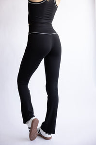 Love Tree Piping Detail Flare Leggings for Women in Black
