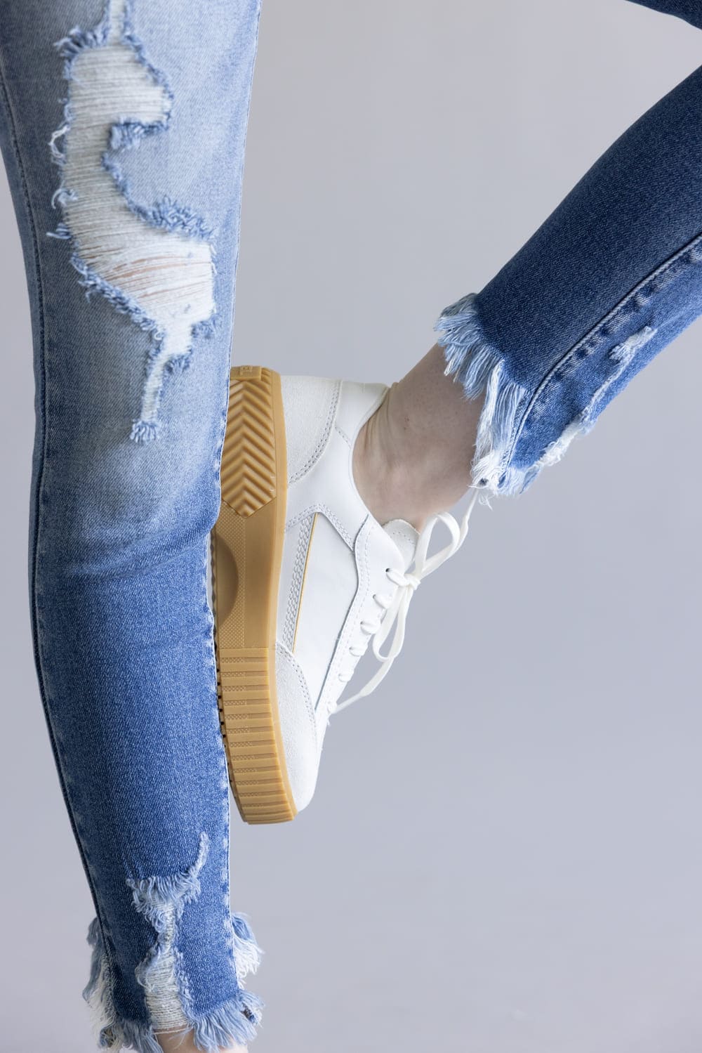 Cello Distressed Fray Ankle Cropped Skinny Jeans for Women