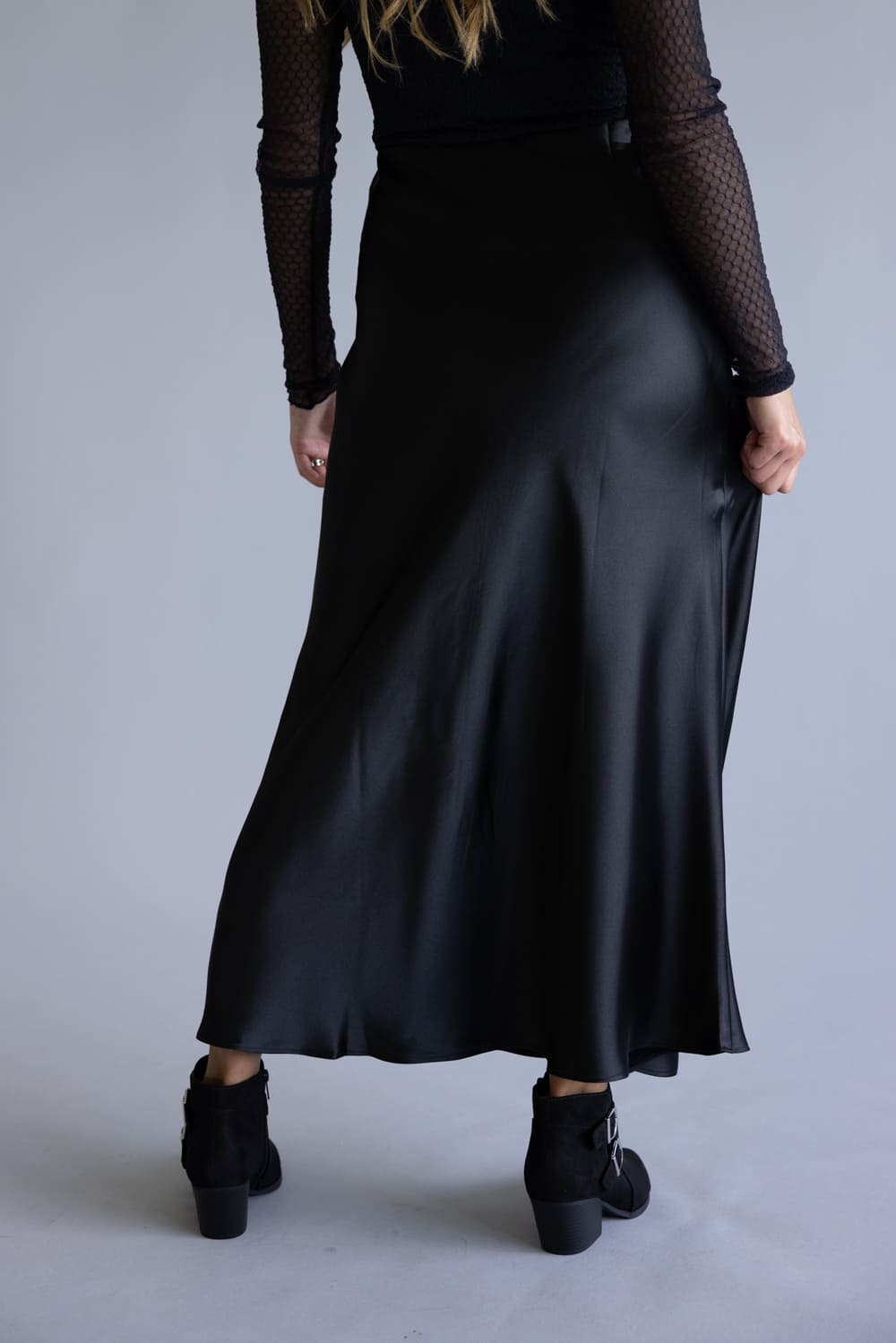 Elastic Waist Satin Maxi Skirt for Women in Black