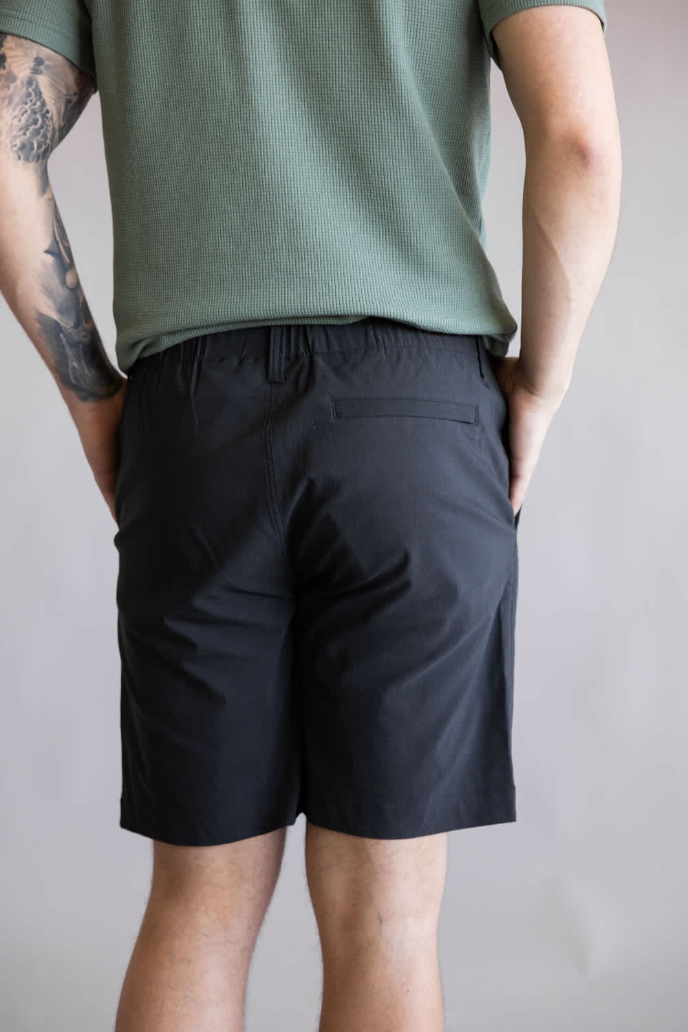 1897 Legends Pull On 8” Shorts for Men in Dark Grey