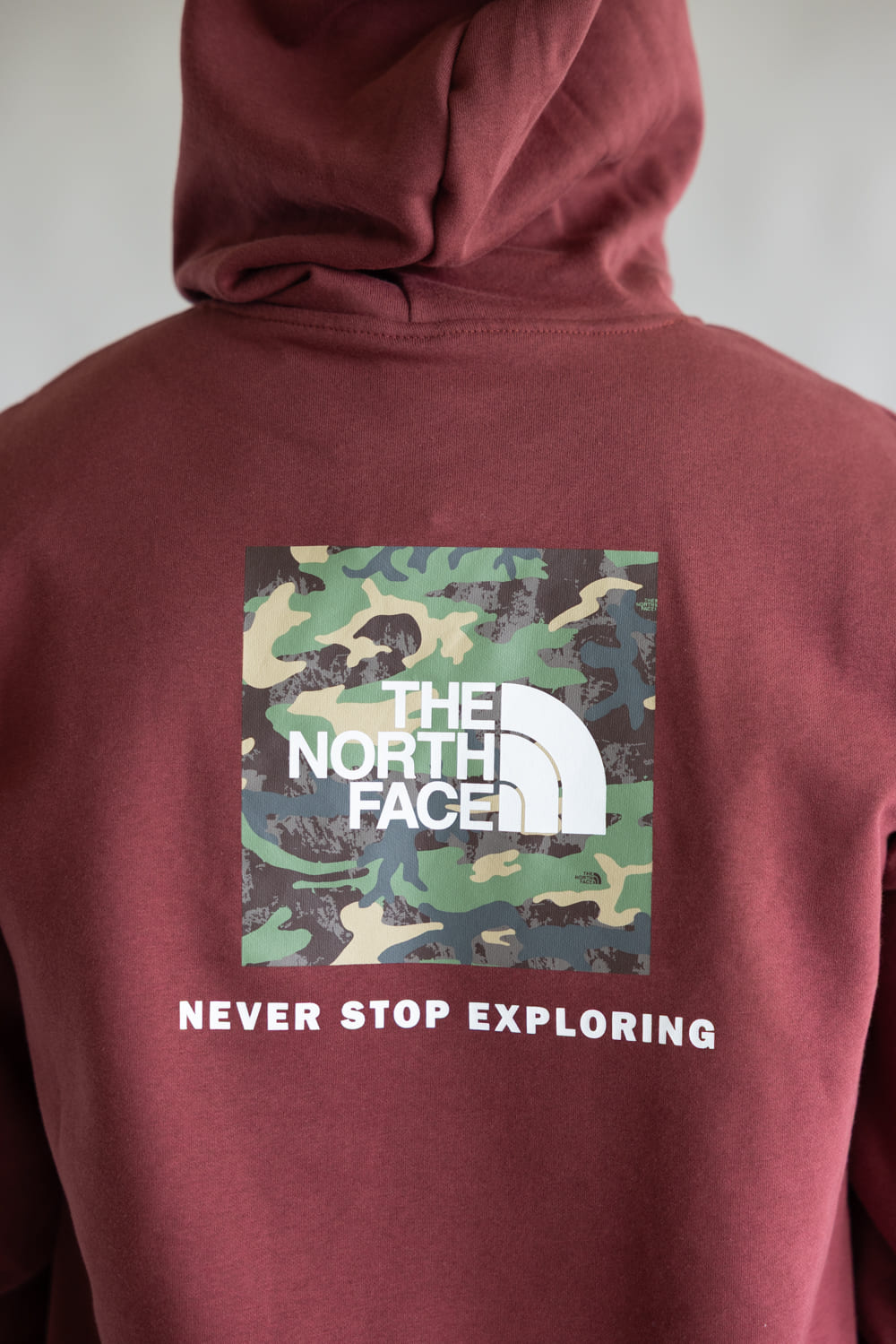 The North Face Camo Box Logo Hoodie for Men in Sumac Red