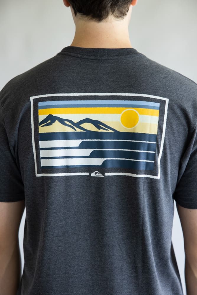 Quiksilver Coastal Vibes Classic T-Shirt for Men in Charcoal