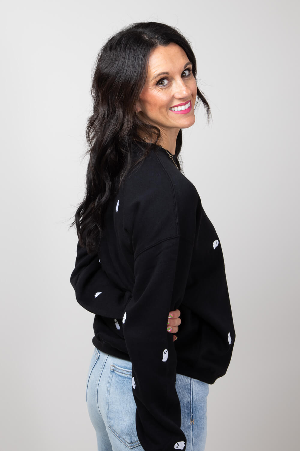 1897 Active Ghost Embroidery Sweatshirt for Women in Black